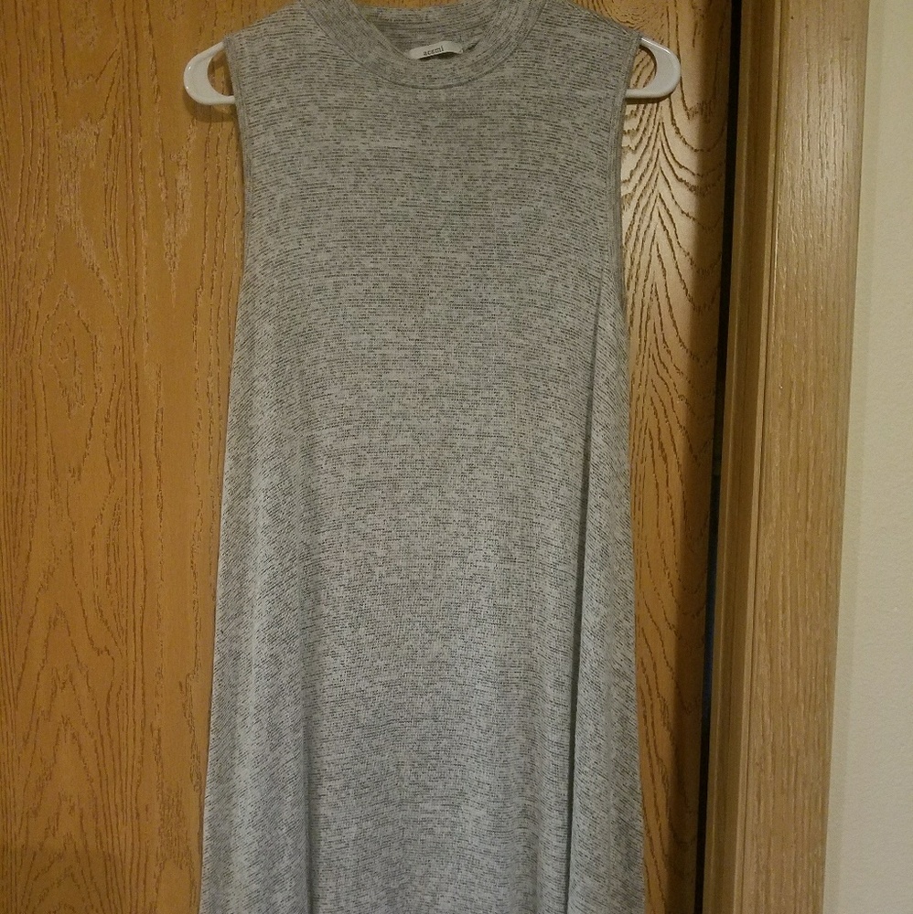High neck swing knit dress